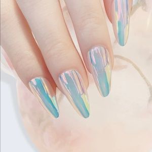 Holographic press ons